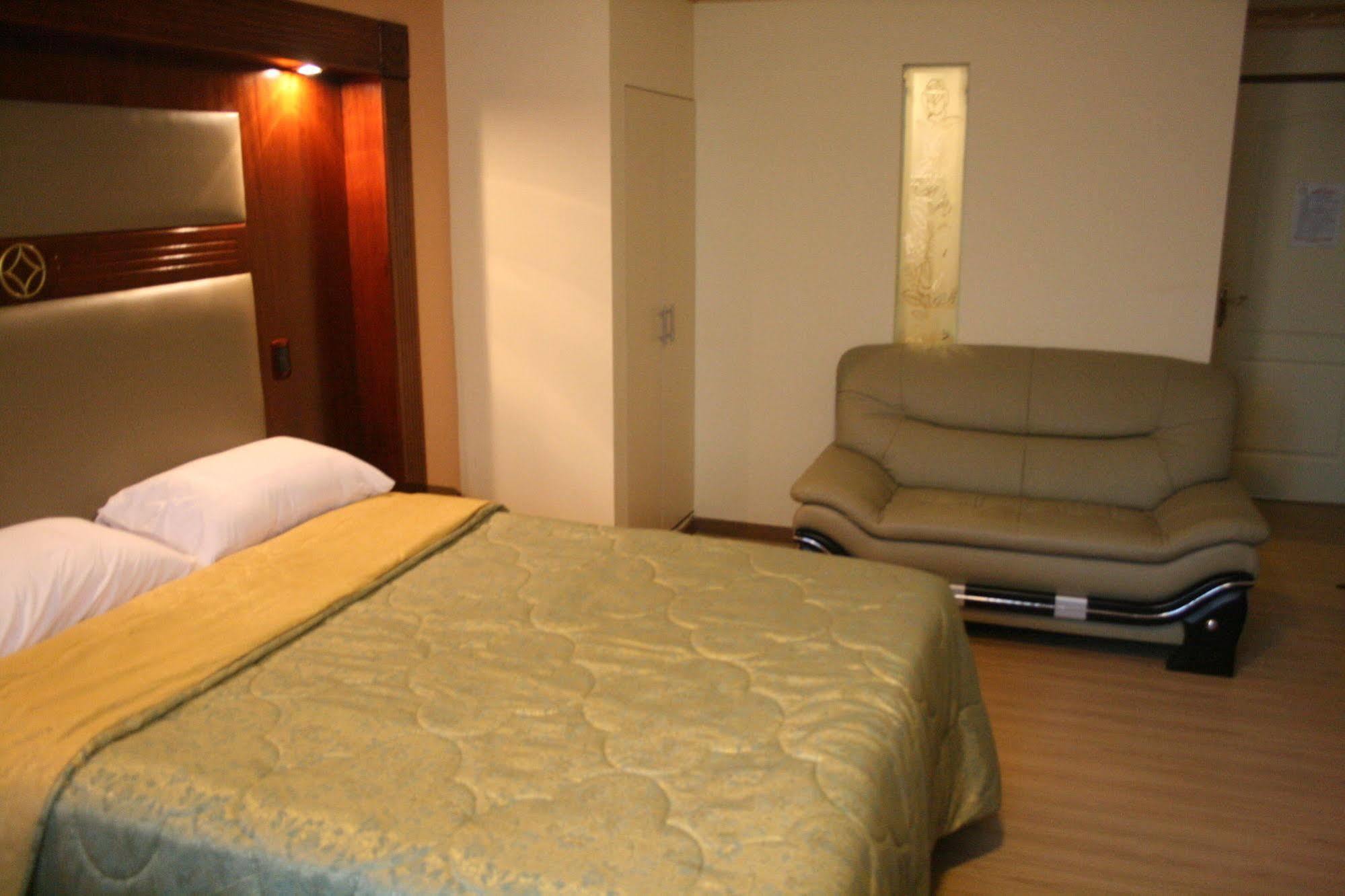 Hotel Oro Inn ลิมา ภายนอก รูปภาพ